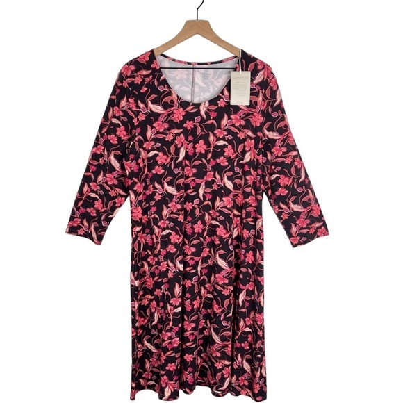 Garnet Hill Dress Womens XL NWT Dark Floral Print Swing Trapeze Stretch Knit - Picture 1 of 12